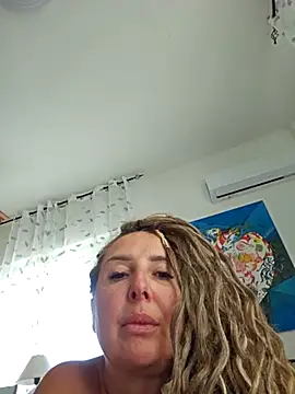 Snapshot of MariaRichi_ chatting on October 4, 2025, 7:28 am MariaRichi online show from October 4, 2025, 7:28 am