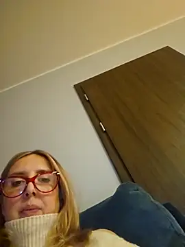 MariaRichi  online show from February 11, 2026, 7:41 pm