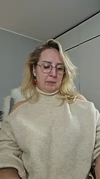 Snapshot of MariaRichi_ chatting on March 23, 2026, 6:45 pm MariaRichi online show from March 23, 2026, 6:45 pm