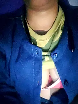 lovelyruhi online show from January 8, 2025, 6:52 pm