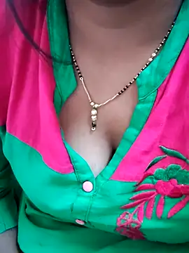 lovelyruhi online show from January 21, 2025, 9:46 am