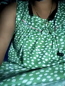 lovelyruhi online show from February 14, 2025, 5:57 pm