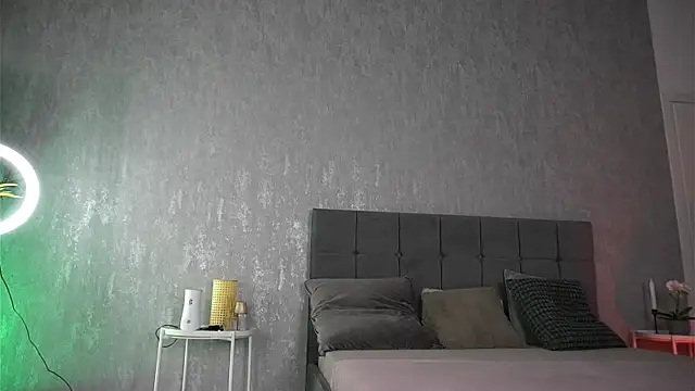 Snapshot of KatelynSparks chatting on November 14, 2025, 7:18 am KatelynSparks online show from November 14, 2025, 7:18 am