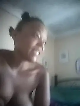 Snapshot of Feathergal69_ chatting on December 19, 2024, 5:51 am Feathergal69 online show from December 19, 2024, 5:51 am