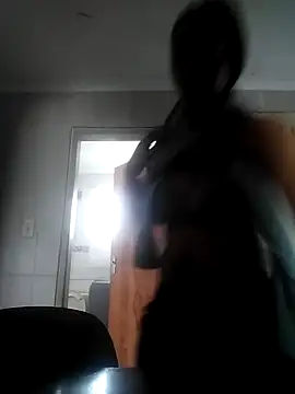 Snapshot of Feathergal69_ chatting on September 27, 2025, 9:25 am Feathergal69 online show from September 27, 2025, 9:25 am