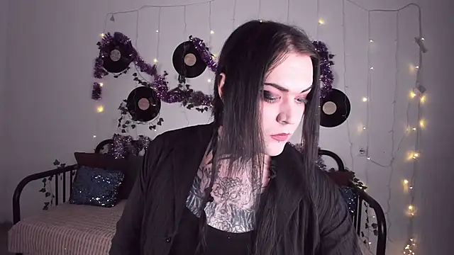 EvanEdie online show from December 10, 2024, 10:17 am