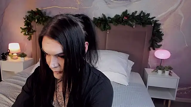 EvanEdie online show from December 15, 2024, 2:05 pm