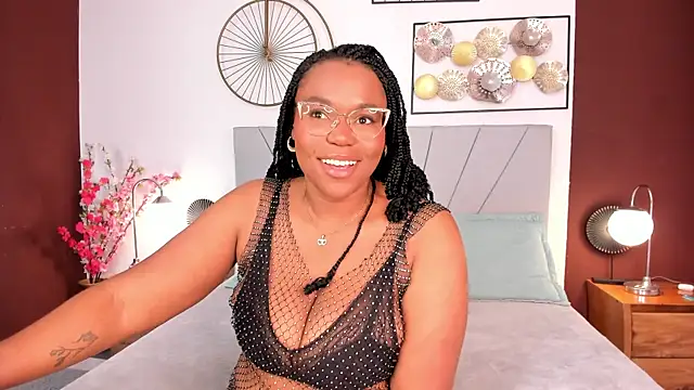 Makena gh online show from April 13, 2026, 3:23 am