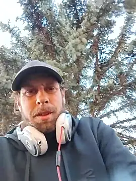 axelongshaft69 online show from January 14, 2026, 9:42 pm