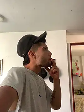 Jestebanano online show from March 9, 2025, 6:43 pm