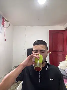 Jestebanano online show from February 8, 2026, 6:55 pm