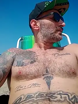 Snapshot of rolesexy chatting on February 15, 2025, 5:28 pm rolesexy online show from February 15, 2025, 5:28 pm