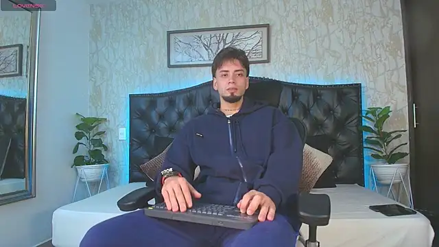 MattDevon online show from February 11, 2026, 3:33 am