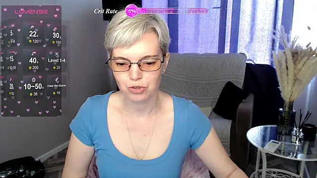 Snapshot of Cutie_Erikaa1 chatting on May 26, 2026, 2:18 am Cutie Erikaa1 online show from May 26, 2026, 2:18 am