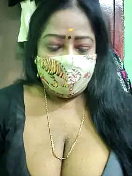 maniisha online show from September 18, 2025, 8:11 pm