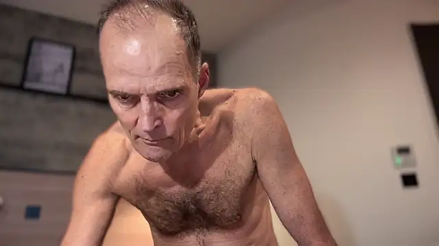 Snapshot of TowaFreespirit chatting on December 26, 2024, 2:37 pm TowaFreespirit online show from December 26, 2024, 2:37 pm