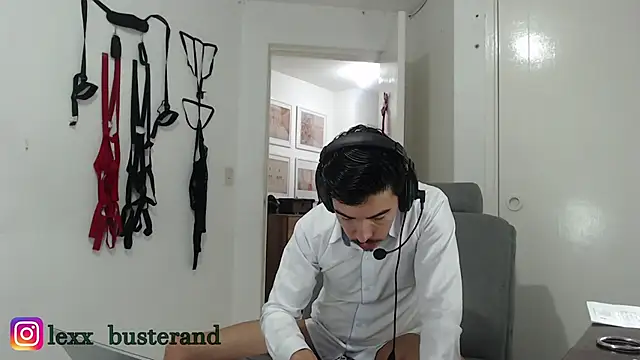 Snapshot of lexxandbusterr chatting on December 4, 2024, 10:41 pm lexxandbusterr online show from December 4, 2024, 10:41 pm