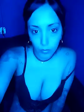 shishiii 11 online show from December 18, 2024, 3:58 am