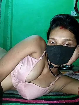 Hoty girl 143 online show from April 19, 2026, 12:33 am