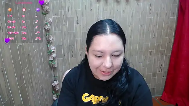 solyeria online show from October 18, 2025, 2:14 am