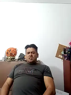 Snapshot of Joy2jordyson chatting on February 1, 2025, 4:35 am Joy2jordyson online show from February 1, 2025, 4:35 am