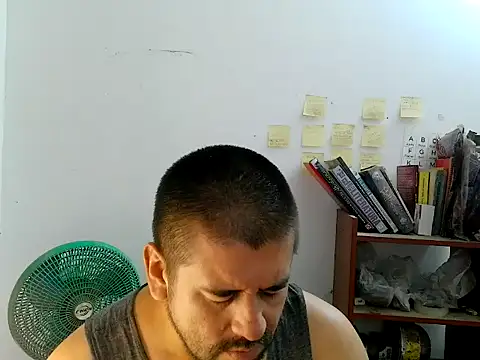 Snapshot of Joy2jordyson chatting on April 13, 2026, 10:32 am Joy2jordyson online show from April 13, 2026, 10:32 am