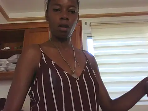 Snapshot of adele-33 chatting on November 9, 2025, 5:55 pm adele-33 online show from November 9, 2025, 5:55 pm