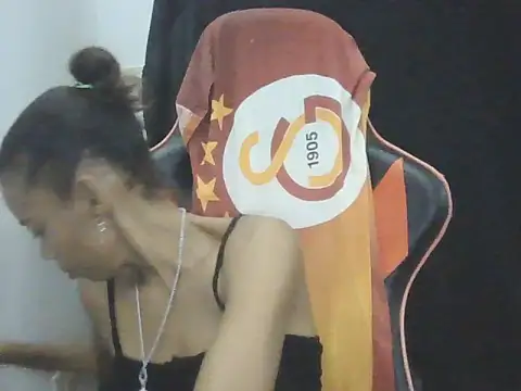 adele-33 online show from November 16, 2025, 10:59 pm