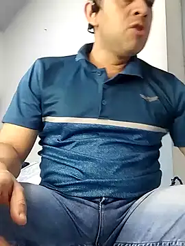 Snapshot of CRISTHIAN_GREY01 chatting on December 8, 2024, 3:53 am CRISTHIAN GREY01 online show from December 8, 2024, 3:53 am