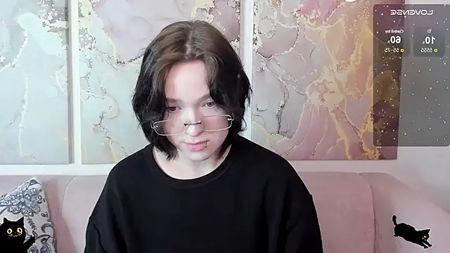 fiamoory online show from May 28, 2026, 1:25 am