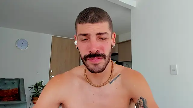 Guyinthemountain online show from January 5, 2025, 4:38 pm