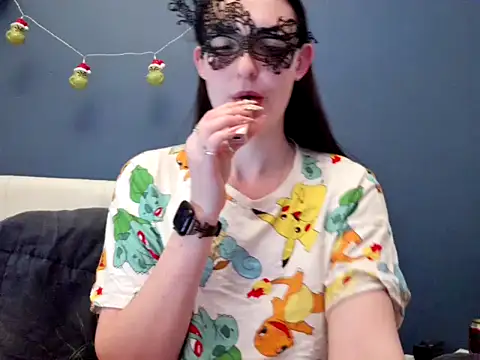 LexiSnowUK online show from January 28, 2025, 11:50 pm