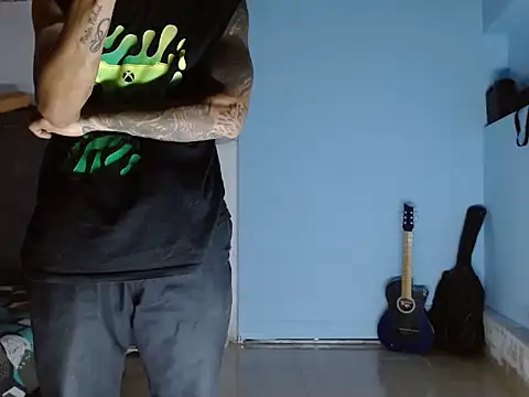 latino hotxxx online show from January 15, 2026, 8:56 pm