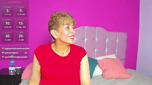 Snapshot of Angelina_Stone_65 chatting on December 5, 2024, 1:14 am Angelina Stone 65 online show from December 5, 2024, 1:14 am