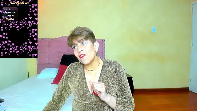 Snapshot of Angelina_Stone_65 chatting on December 24, 2024, 2:44 pm Angelina Stone 65 online show from December 24, 2024, 2:44 pm