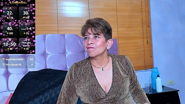 Snapshot of Angelina_Stone_65 chatting on January 14, 2025, 1:26 am Angelina Stone 65 online show from January 14, 2025, 1:26 am