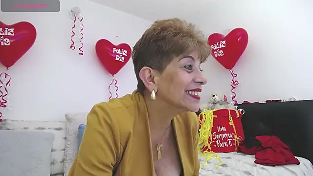 Snapshot of Angelina_Stone_65 chatting on February 14, 2025, 3:22 am Angelina Stone 65 online show from February 14, 2025, 3:22 am