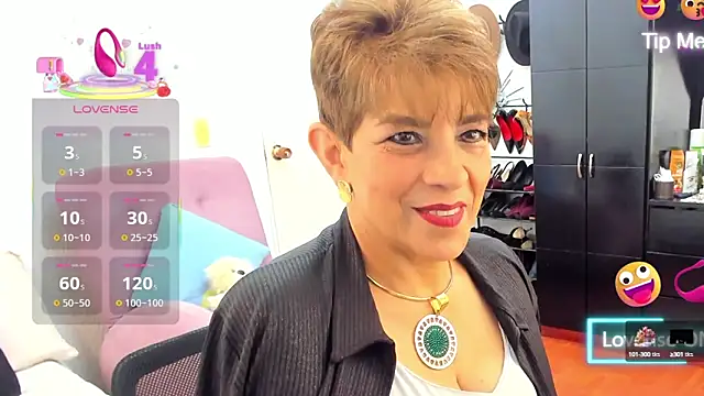Snapshot of Angelina_Stone_65 chatting on September 19, 2025, 12:28 pm Angelina Stone 65 online show from September 19, 2025, 12:28 pm