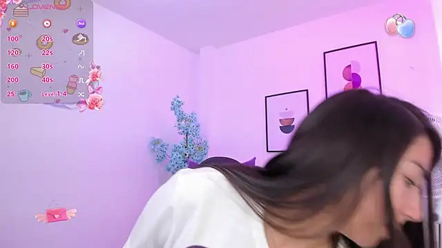 Snapshot of Ema_louis_ chatting on January 25, 2025, 6:13 pm Ema louis  online show from January 25, 2025, 6:13 pm