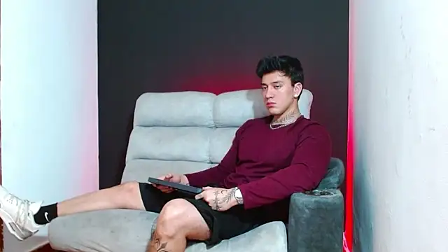 JUSTIN FULLER1 online show from February 12, 2026, 12:49 am