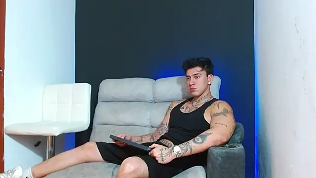 JUSTIN FULLER1 online show from February 26, 2026, 10:31 pm