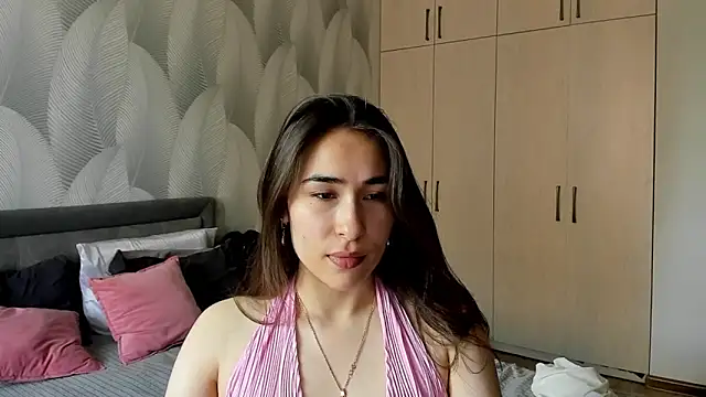 Snapshot of Bambiii_bby chatting on June 10, 2026, 7:18 am Bambiii bby online show from June 10, 2026, 7:18 am