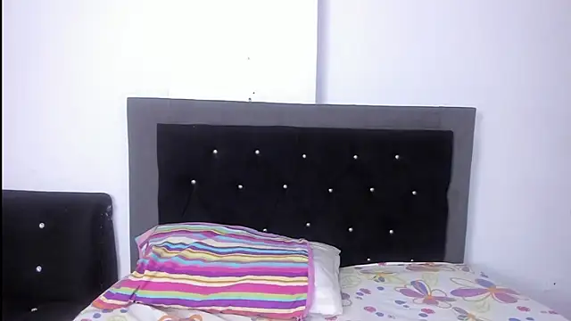 skaysanchez1 online show from February 22, 2025, 3:03 pm