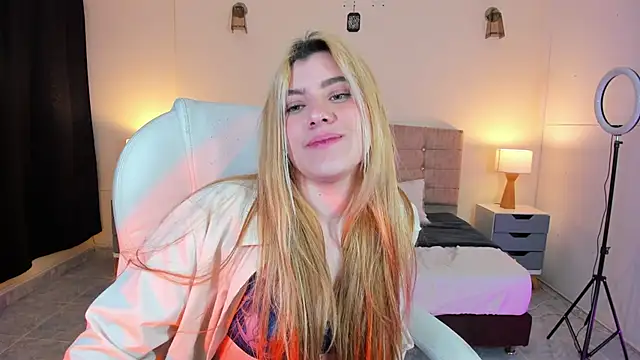 Snapshot of ARITOO_ chatting on December 10, 2024, 6:33 am ARITOO  online show from December 10, 2024, 6:33 am