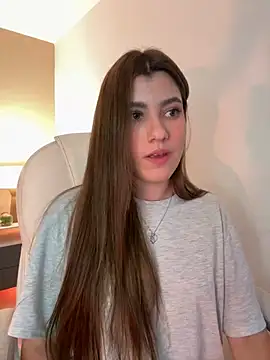 Snapshot of ARITOO_ chatting on January 6, 2025, 4:04 am ARITOO  online show from January 6, 2025, 4:04 am