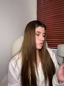 Snapshot of ARITOO_ chatting on February 23, 2025, 8:11 pm ARITOO  online show from February 23, 2025, 8:11 pm