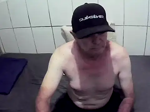 pierdona online show from March 14, 2025, 7:55 pm