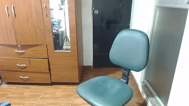 Snapshot of carolina_linarez69 chatting on September 13, 2025, 4:34 am carolina linarez69 online show from September 13, 2025, 4:34 am