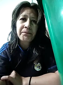 carolina linarez69 online show from May 15, 2026, 11:56 pm