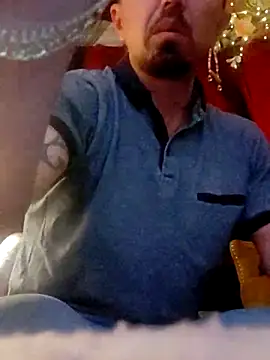 HungJonny99 online show from March 2, 2025, 11:42 pm